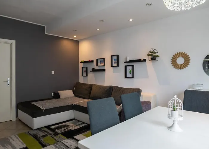 Katja Apartament *