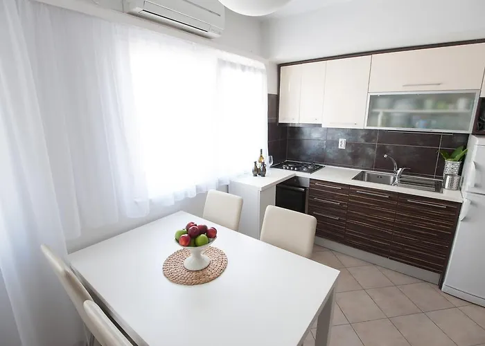 Katja Apartament *